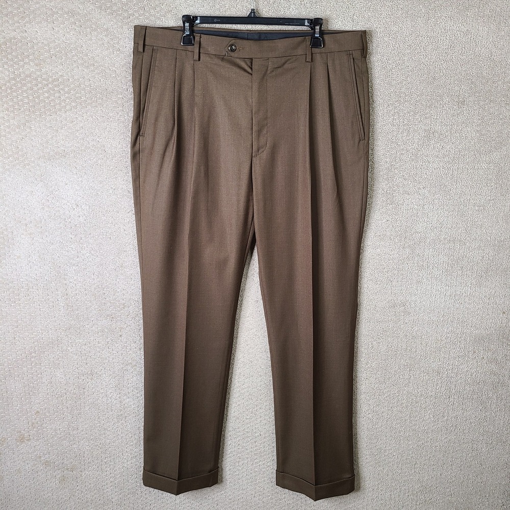 Roundtree & Yorke Pants Mens 38x32 Brown Pleated TravelSmart Polyester Blend
